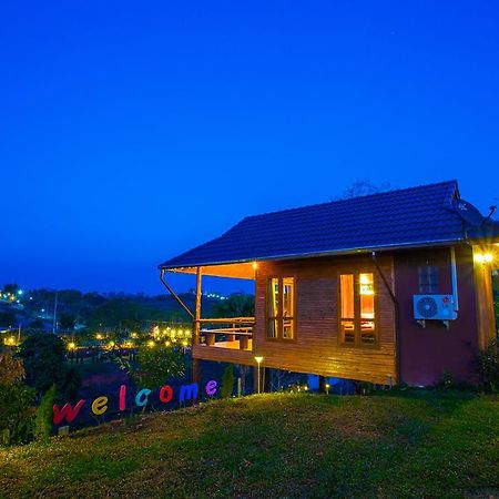 Hotel Tarahill Khao Kho Exteriér fotografie